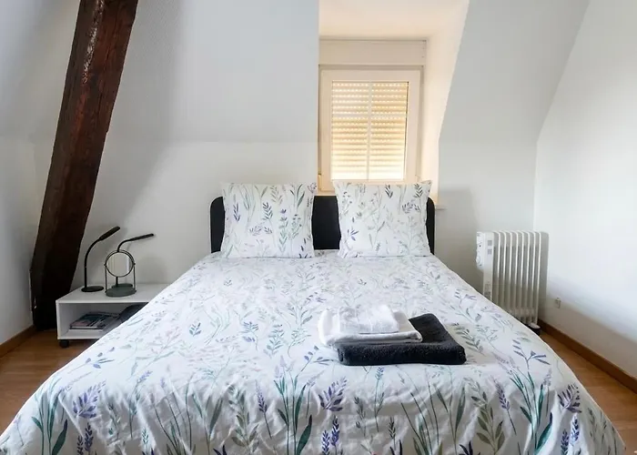 Doux Pavillon La Tourelle *