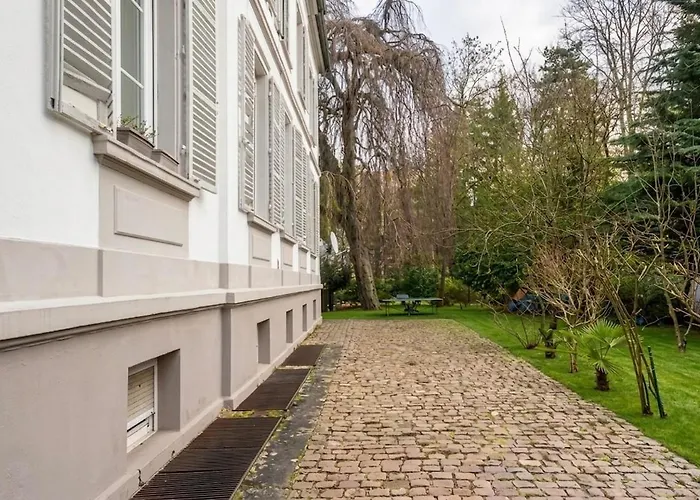 Doux Pavillon La Tourelle Apartment *